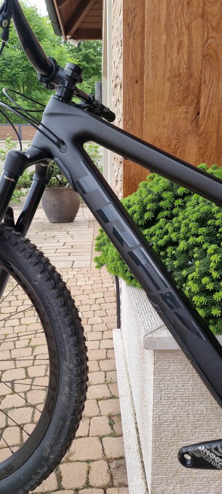 Trek slash 9.8  carbon