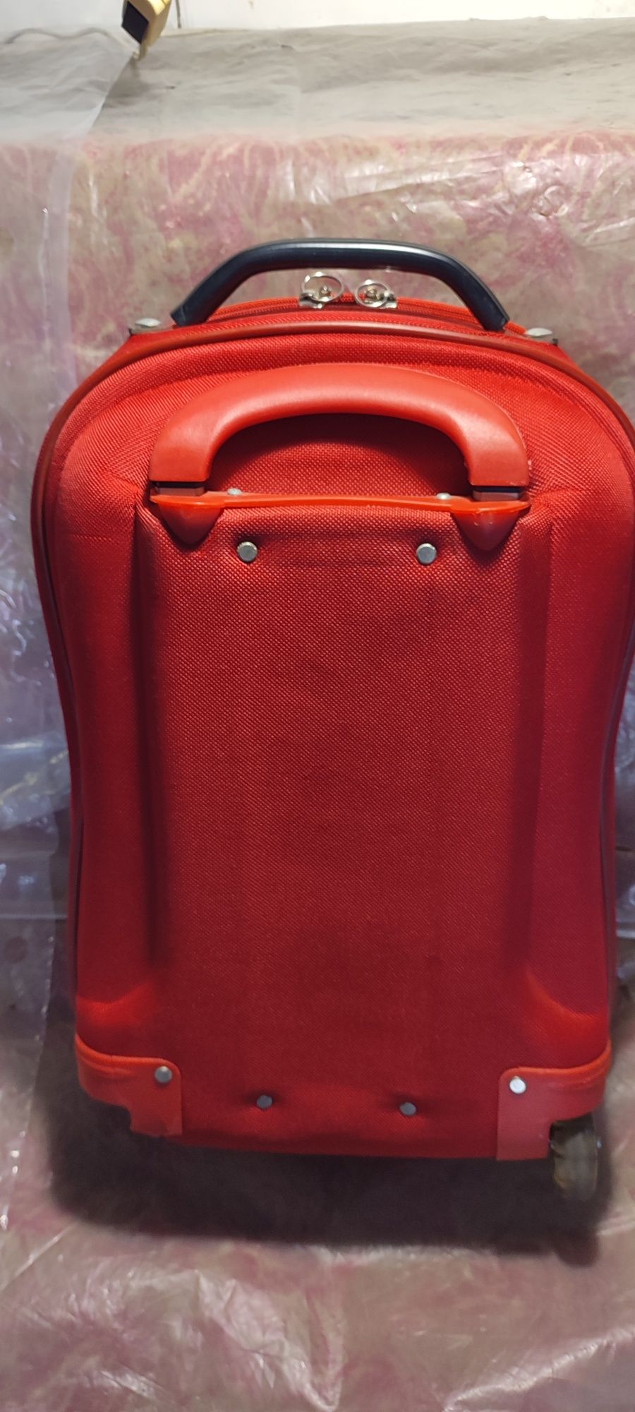 Сумка-чемодан дорожная с ручкой на колесиках