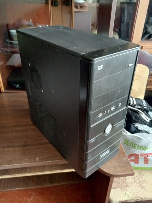 Продам Системник , полностью рабочий. Есть также монитор