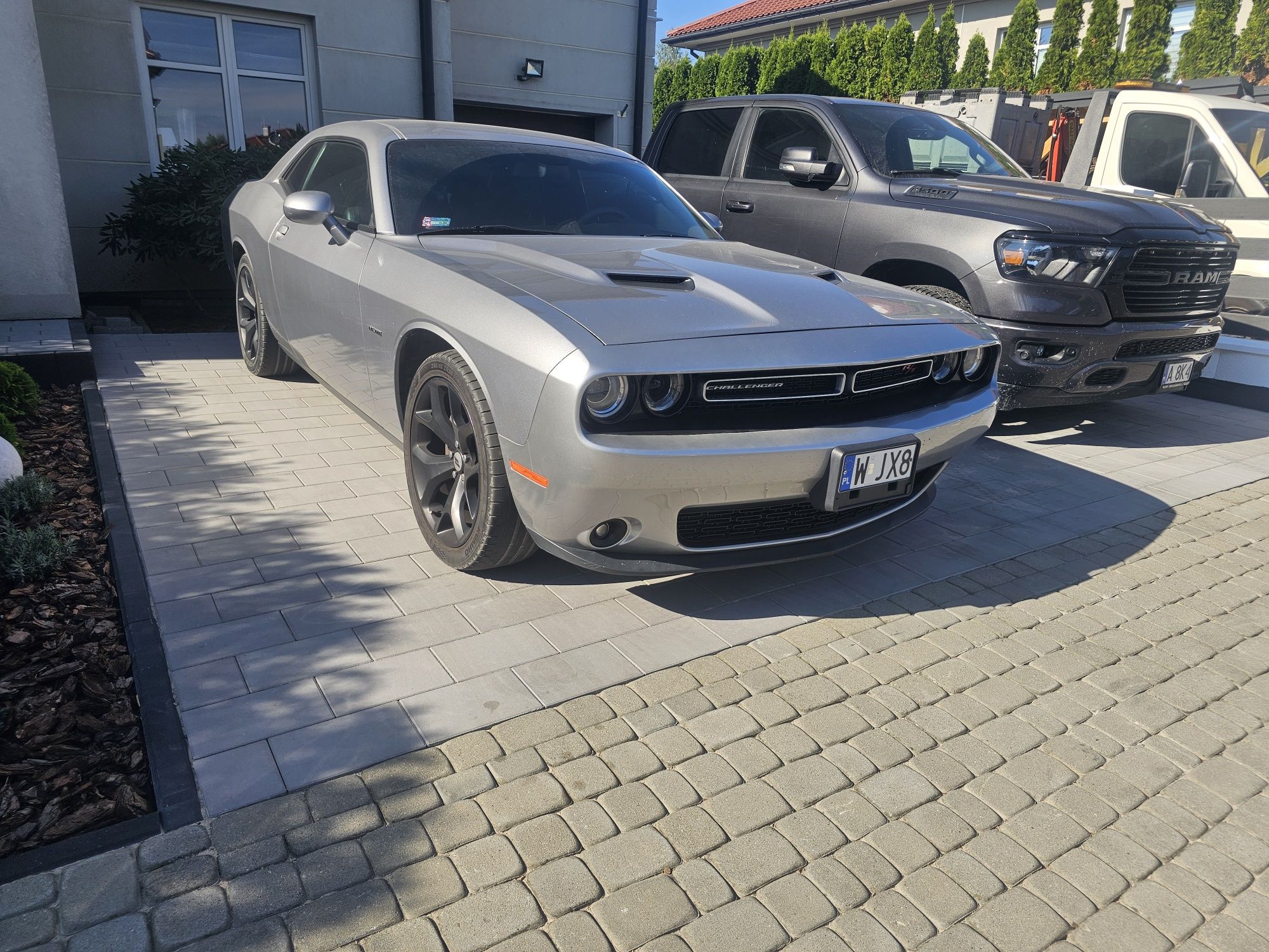 Dodge Challenger 5.7 hemi