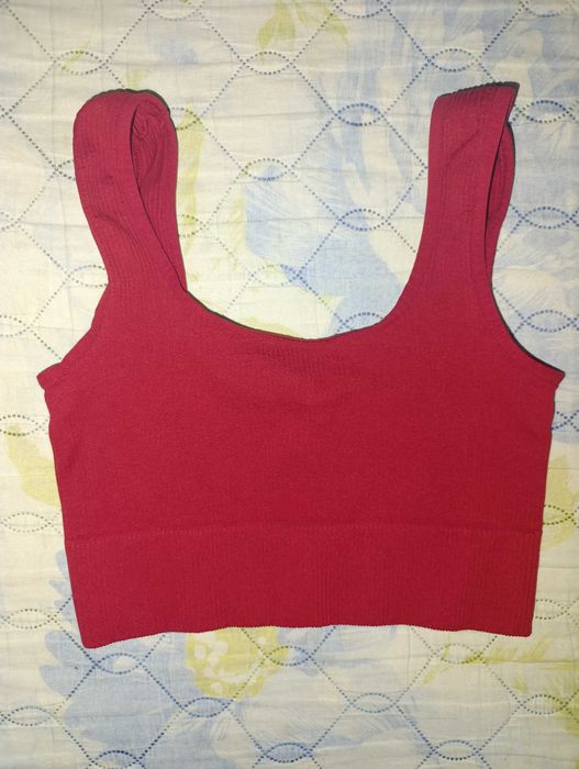 Жіночий топ в рубчик