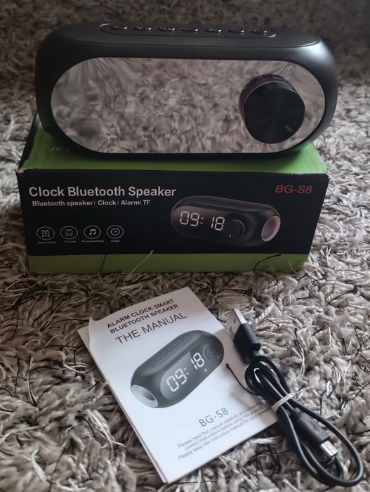 Портативна Bluetooth колонка-будильник з  підсвіткою.