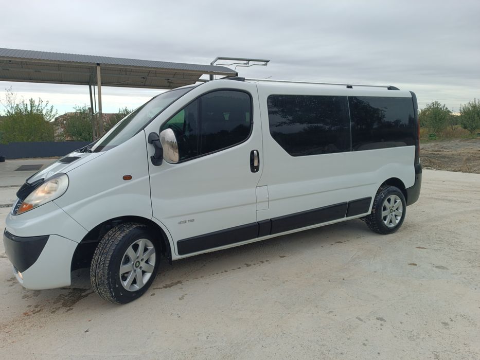 ТЕРМІНОВО Traffic 2.0 tdi 115 довга база