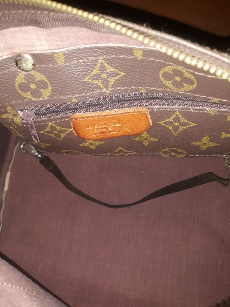 LOUIS Vuitton speedy 30