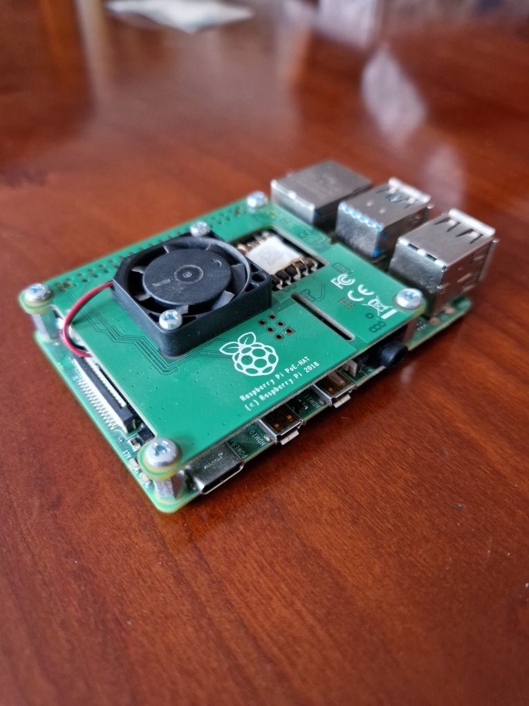 Raspberry Pi 4 Computer