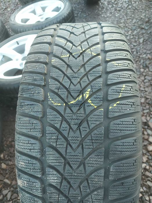 Opony zimowe Dunlop Sp Winter Sport 4D 235/55R17 99V Kpl.