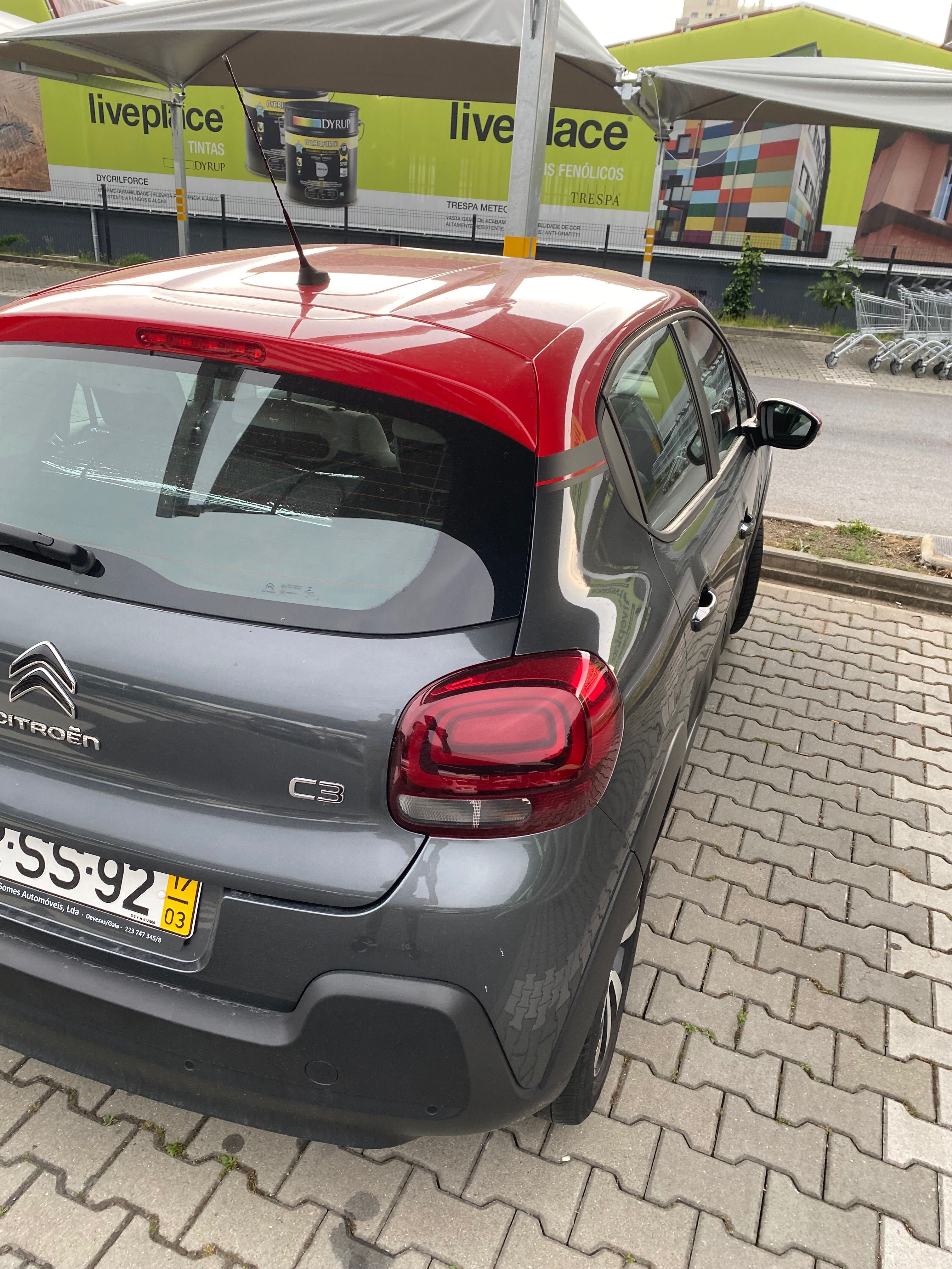 Carro como novo a gasolina