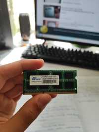 Планка озу ddr 3l 2гб з дифектом на фото(верхня лінія)