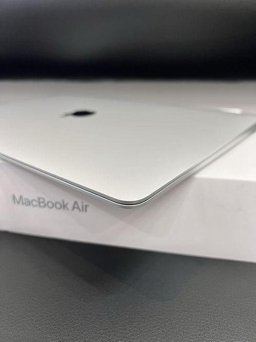Mac Book Air 2020 M1 13-inch