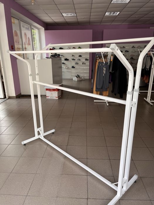 Напольная стойка вешалка «Книжка» идеальное состояние