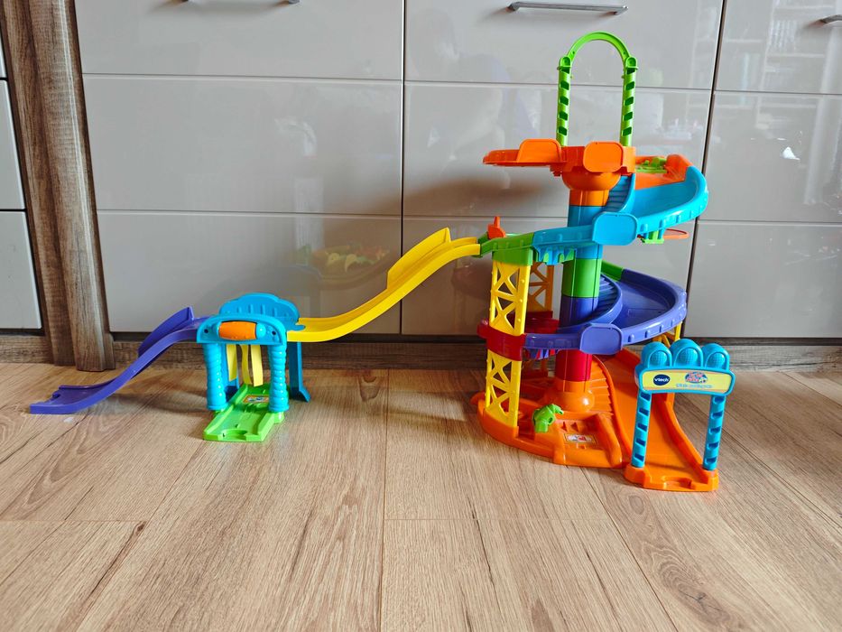 Vtech wieża parkingowa