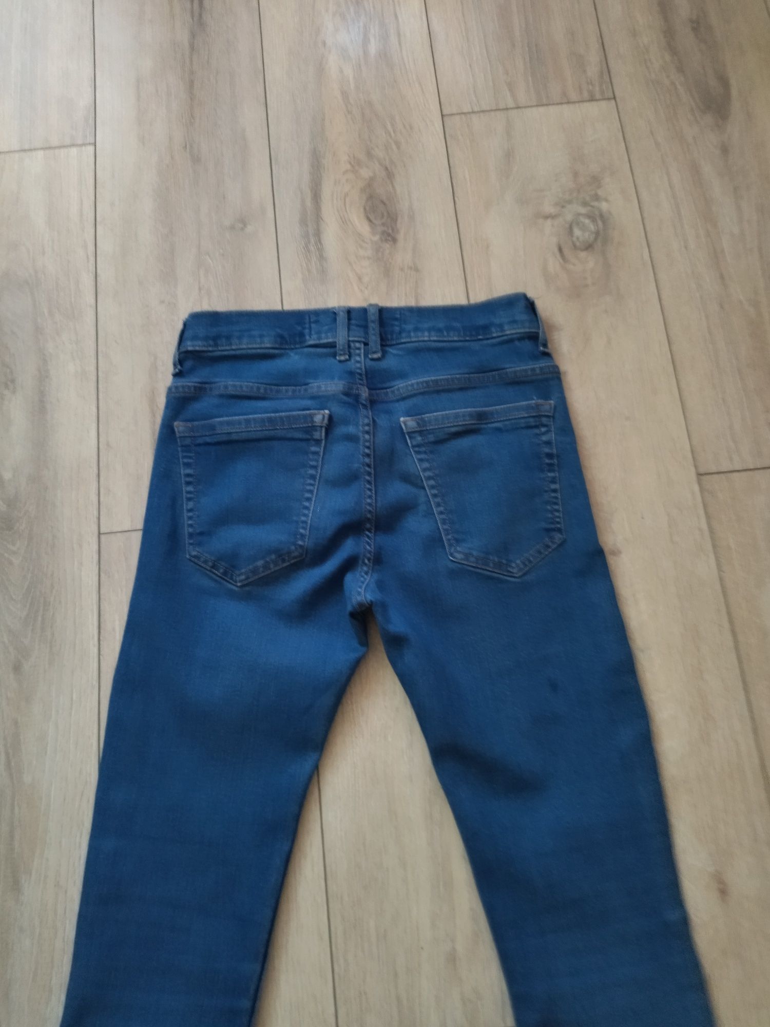 Spodnie jeans damskie roz 38- jak NOWE- firmowe