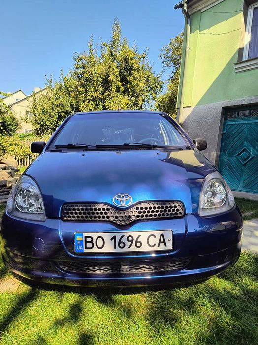Автомобіль Toyota Yaris