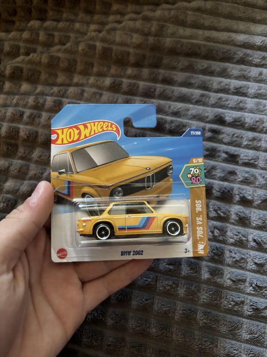 машинки hot wheels, matchbox