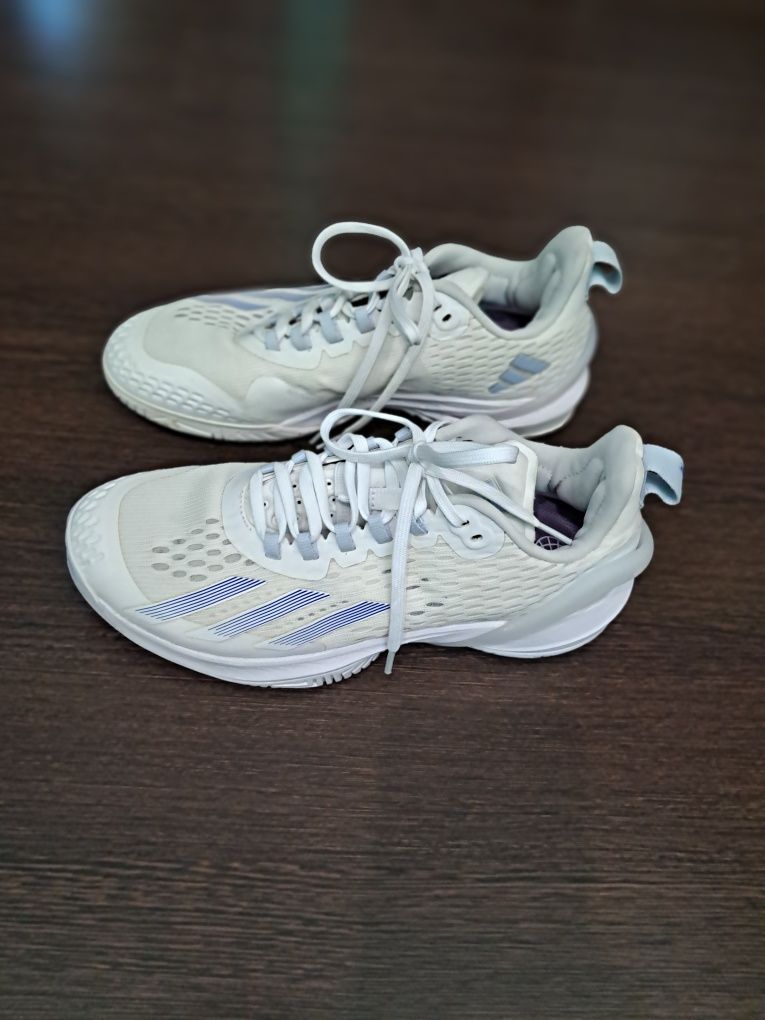 Adidas Adizero Cybersonic.    Р 40    24.5см
