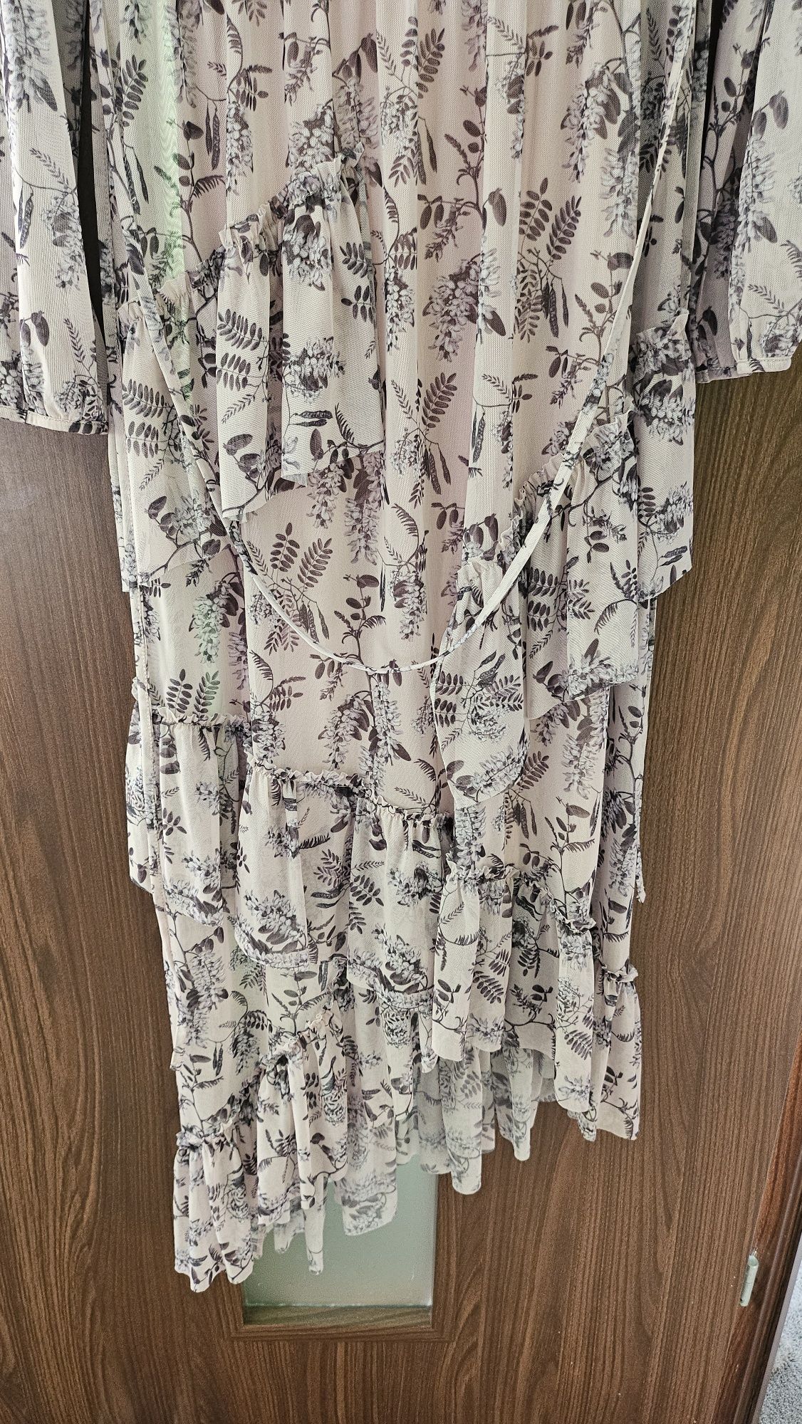 Sukienka Reserved M