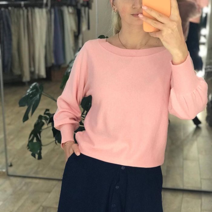 Пуловер розовый