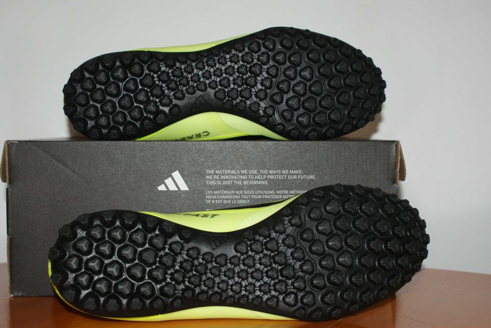Buty piłkarskie turfy adidas X Crazyfast Club TF IF0723 r.44 2/3