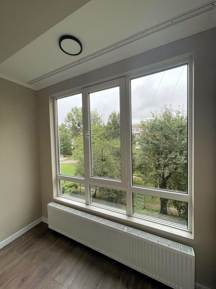 Продаж 2-к квартири, район Комарова