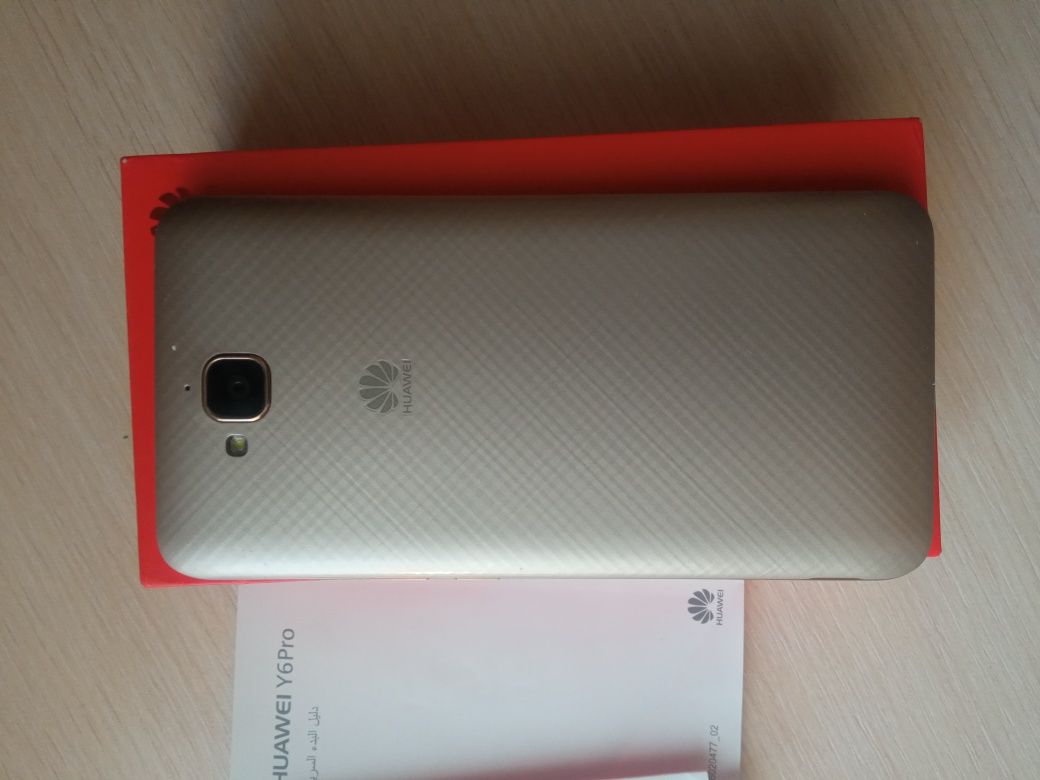 Телефон Huawei Y6Pro