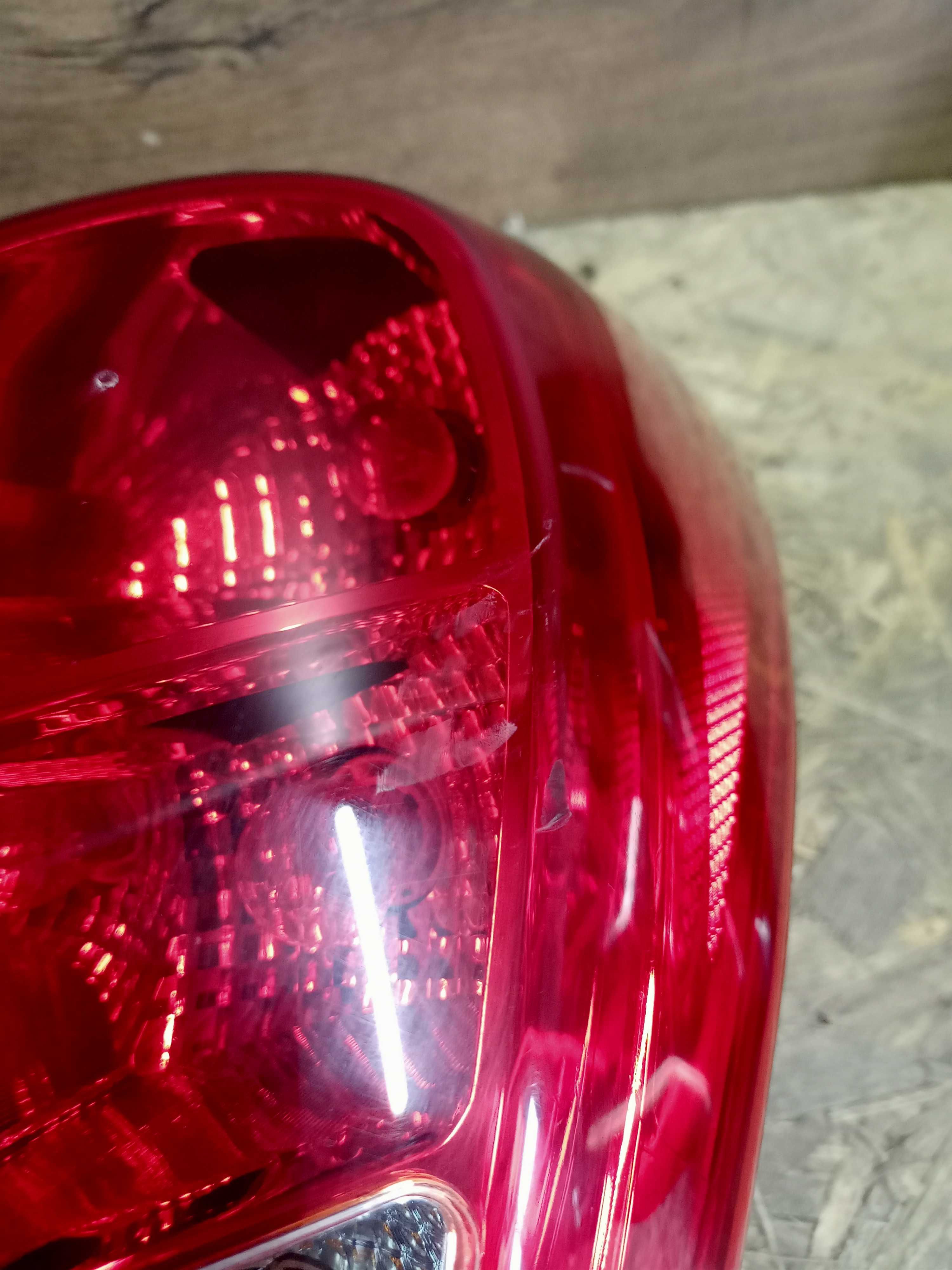 Hyundai i20 I 20 FL lift lampa tył tylna prawa lewa oryginał demontaż