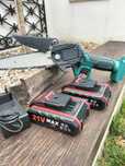 Mini motosserra 24v + 2 baterias com luz