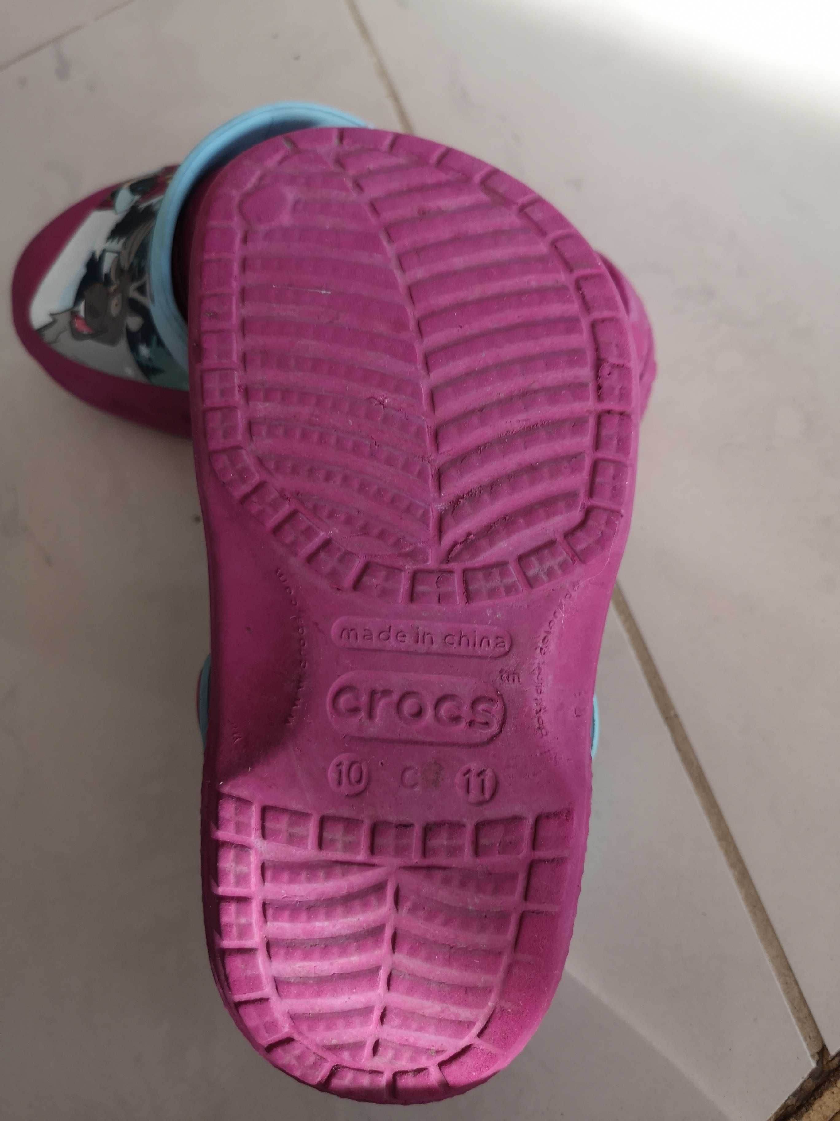 Crocs Frozen ocieplane 10 - 11