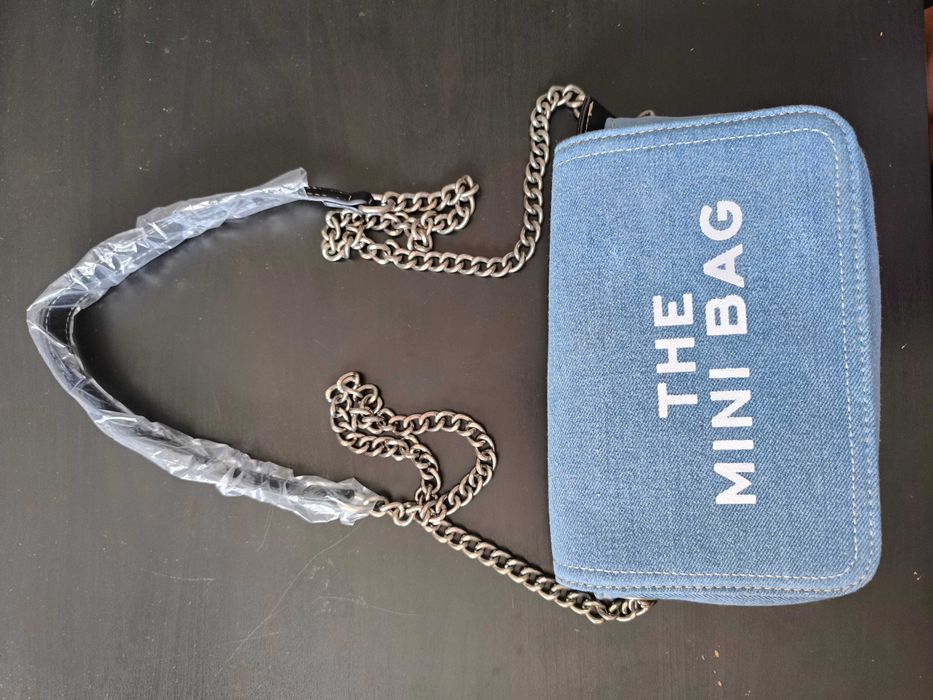 Mala nova em azul ganga e branco