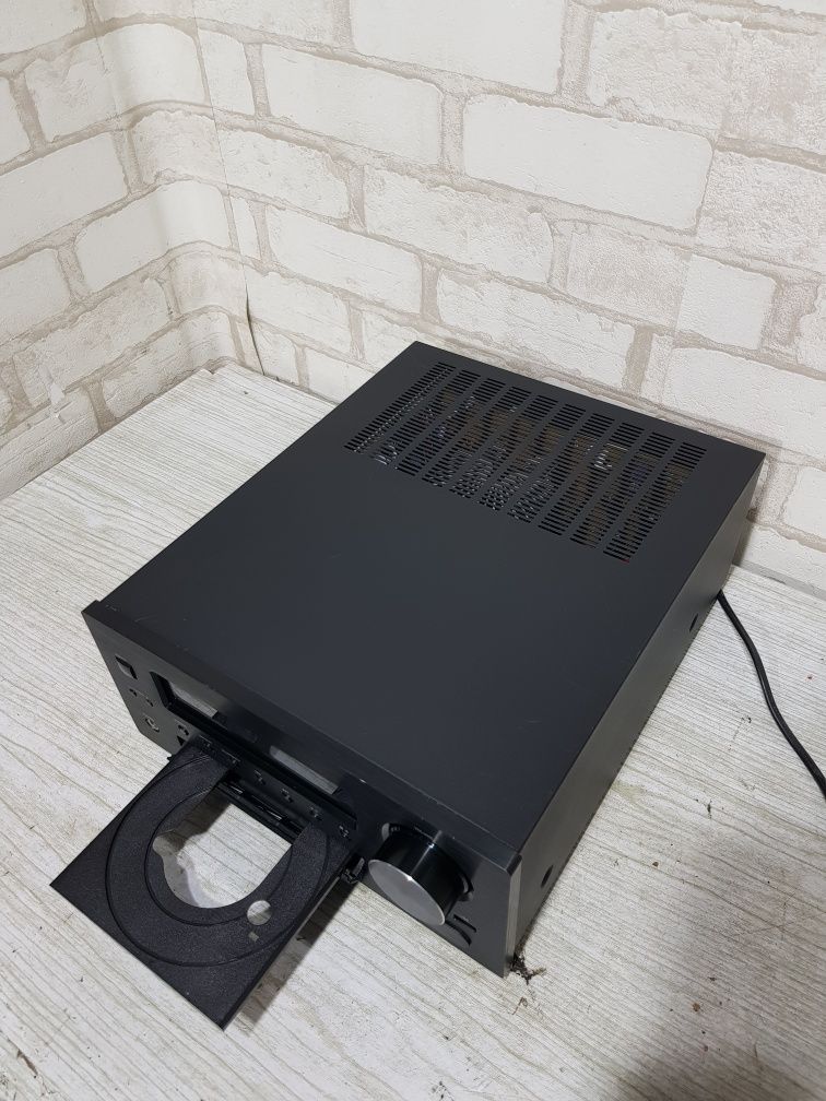 Ресивер/програвач CD TEUFEL KB-42,USB, *2x40 Вт, б/у з Німеччини