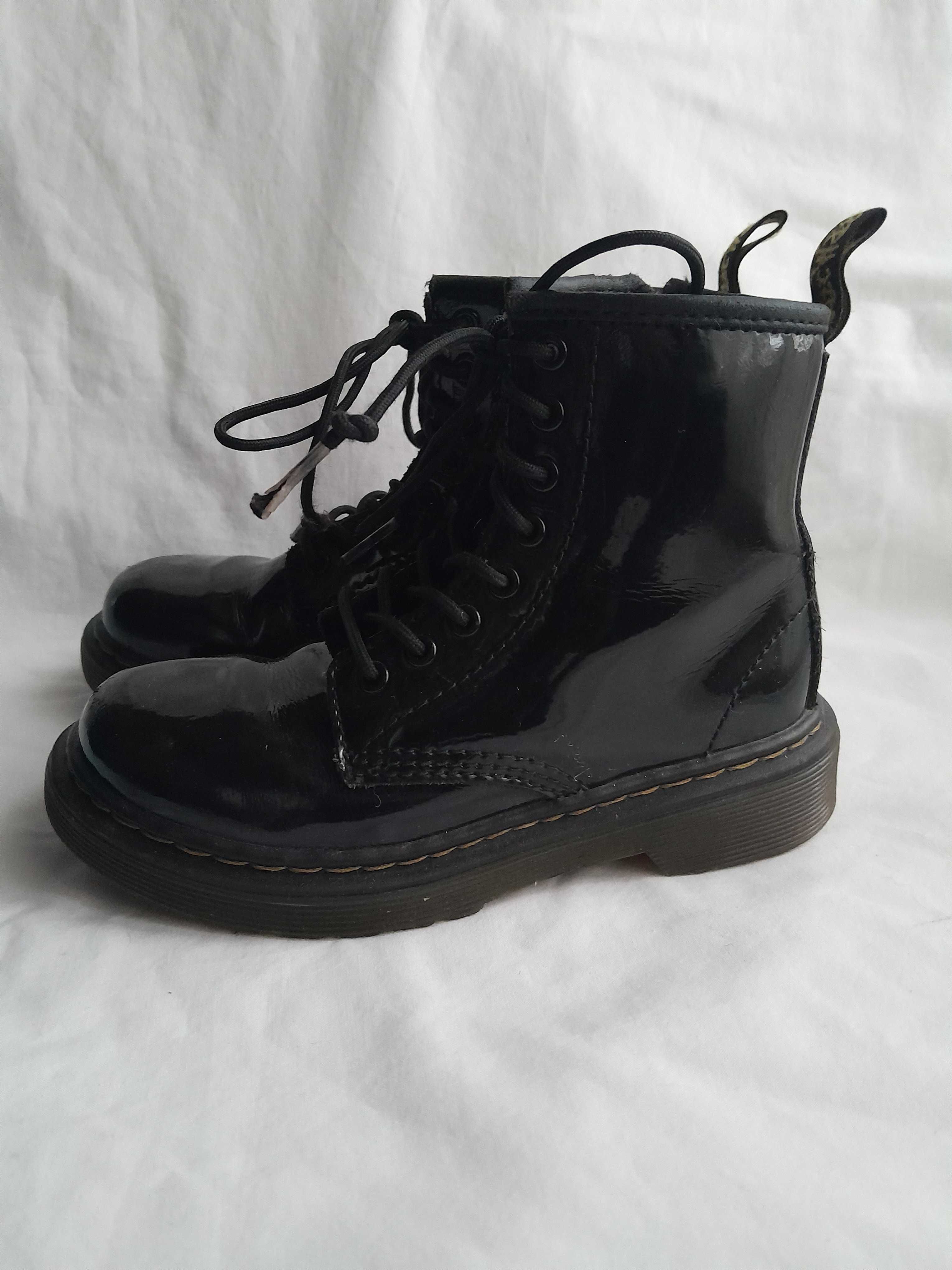 Sprzedam buty dziecięce Dr. Martens 1460 J