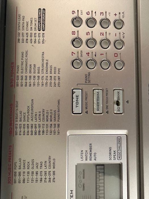 Синтезатор Casio LK-270