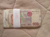 Vários paquetes de notas de vários países