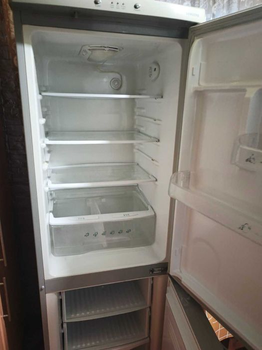 Холодильник самсунг