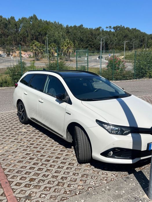Toyota Auris Touring Sports 1.8 HSD Comfort +P.Techno+P.Sport