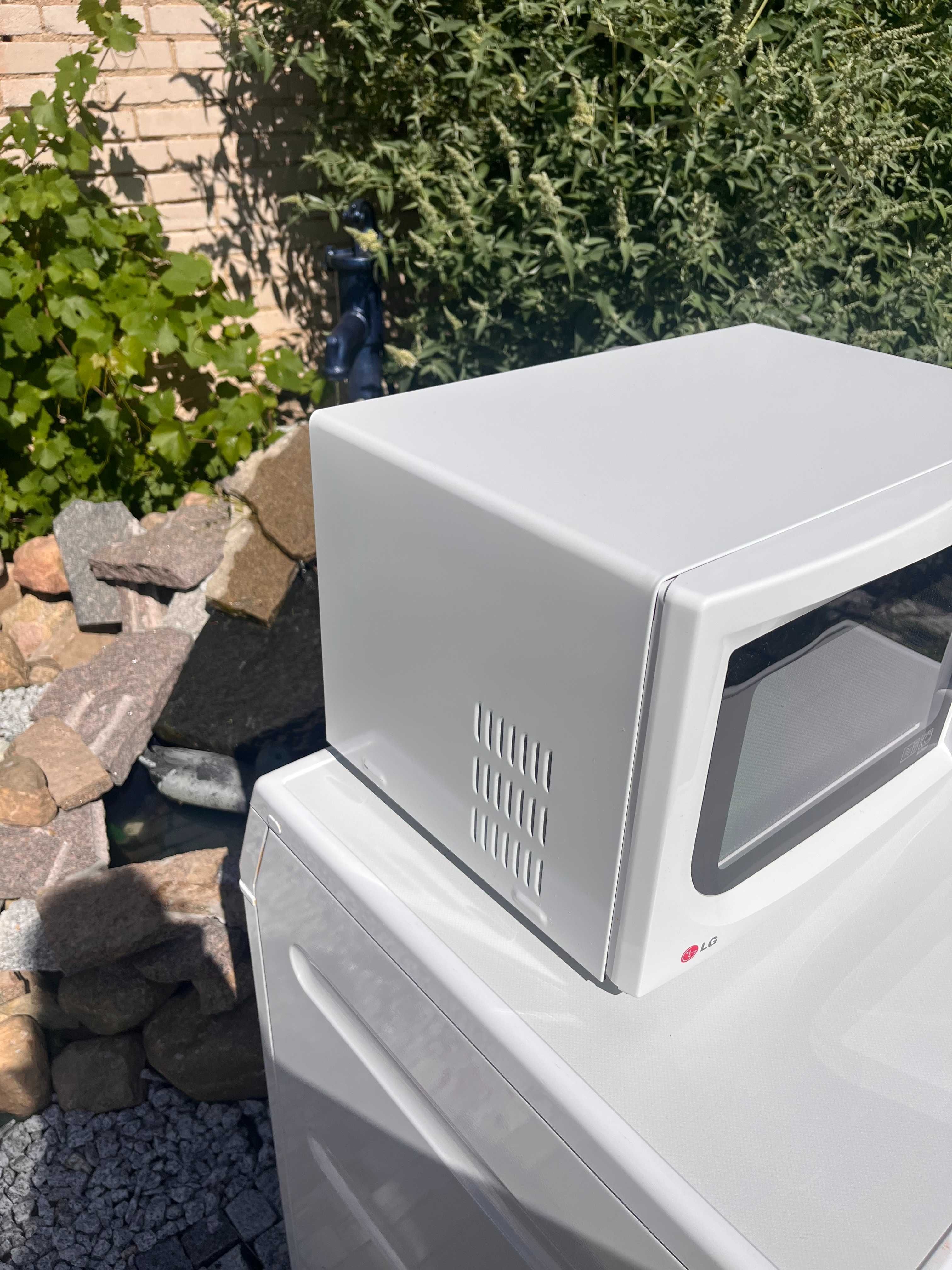 Kuchenka Mikrofalowa, Mikrofalówka LG - Biała, 1200 W - Dowóz