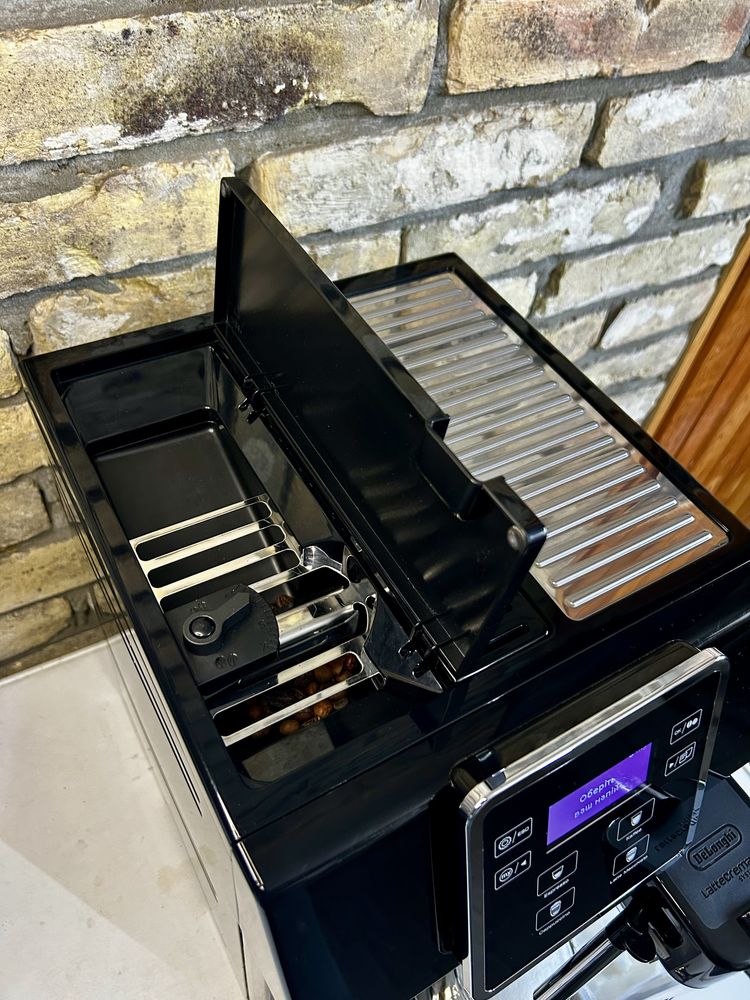 Новий Капучинатор Delonghi Perfecta EVO Кофемашина