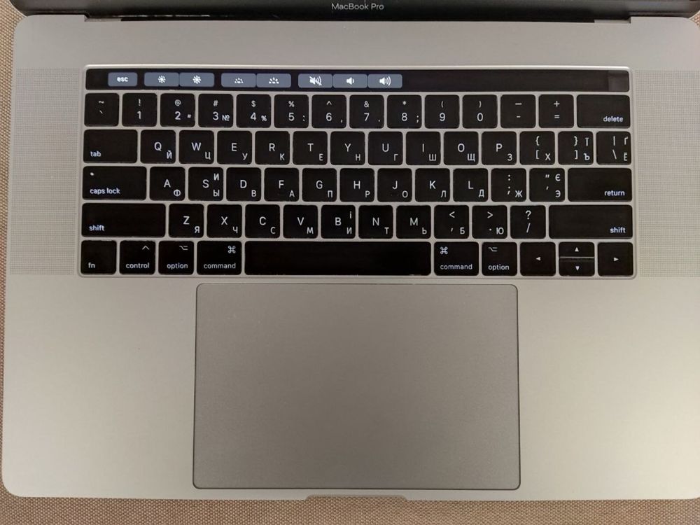 MacBook Pro 15" MV902 (i7 2.6GHz/ 256GB/ 16GB)