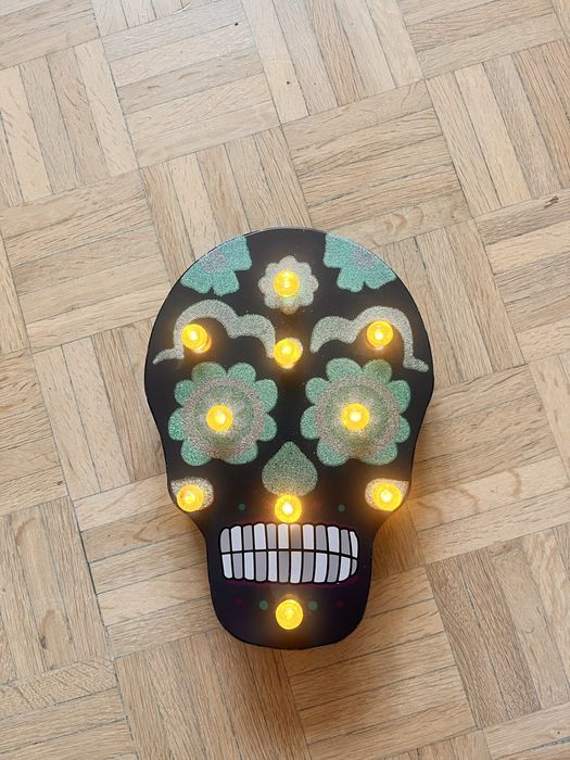 Lampka Halloween czaszka Flying Tiger ozdoba