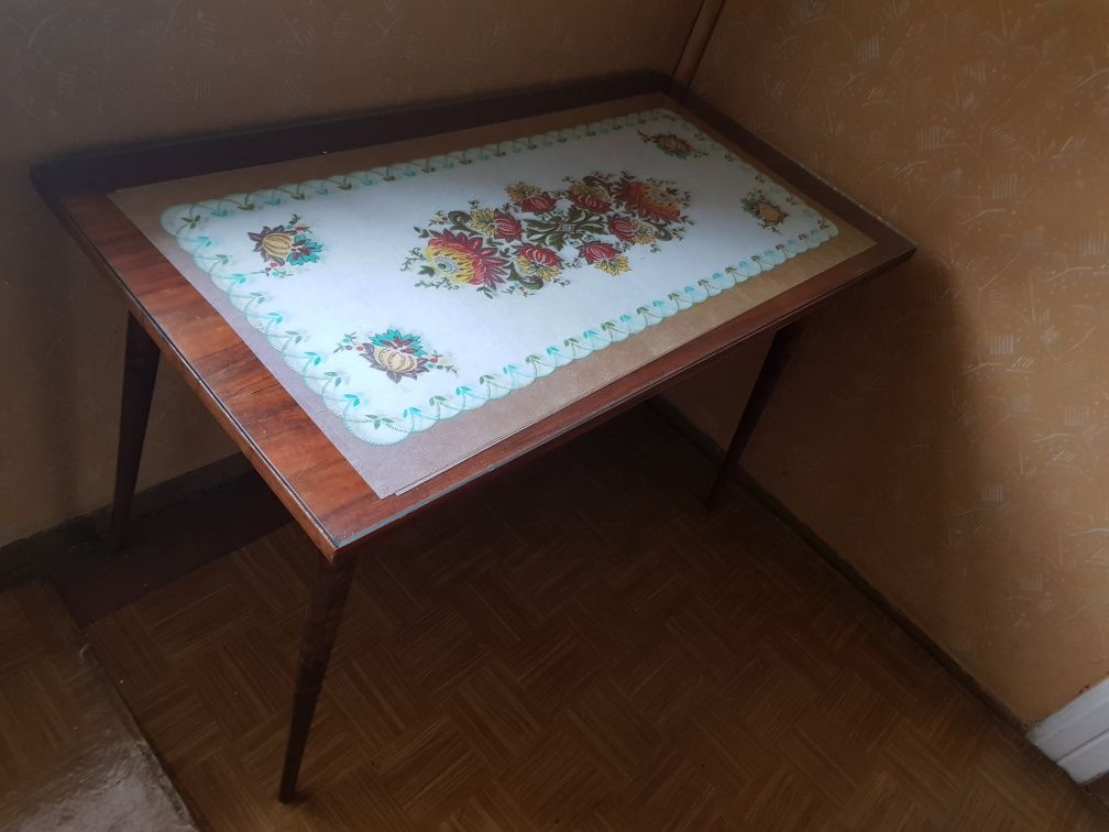 Dwa fotele lata 50te typu lisek plus ława stół PRL