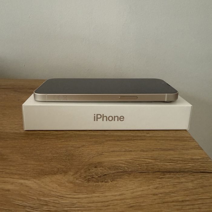 iPhone 13 128 GB bialy