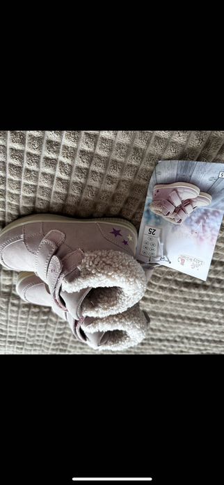 Нові зимові черевички для дівчинки — р. 25 / устілка 17 см