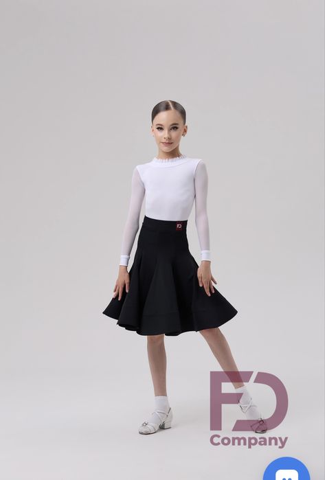 Сукня бейсік, чорно-біла, 32 розмір, на 6років