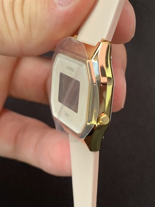 Годинник жіночий  Casio LA680WEGL-4D Оригінал Гарантія