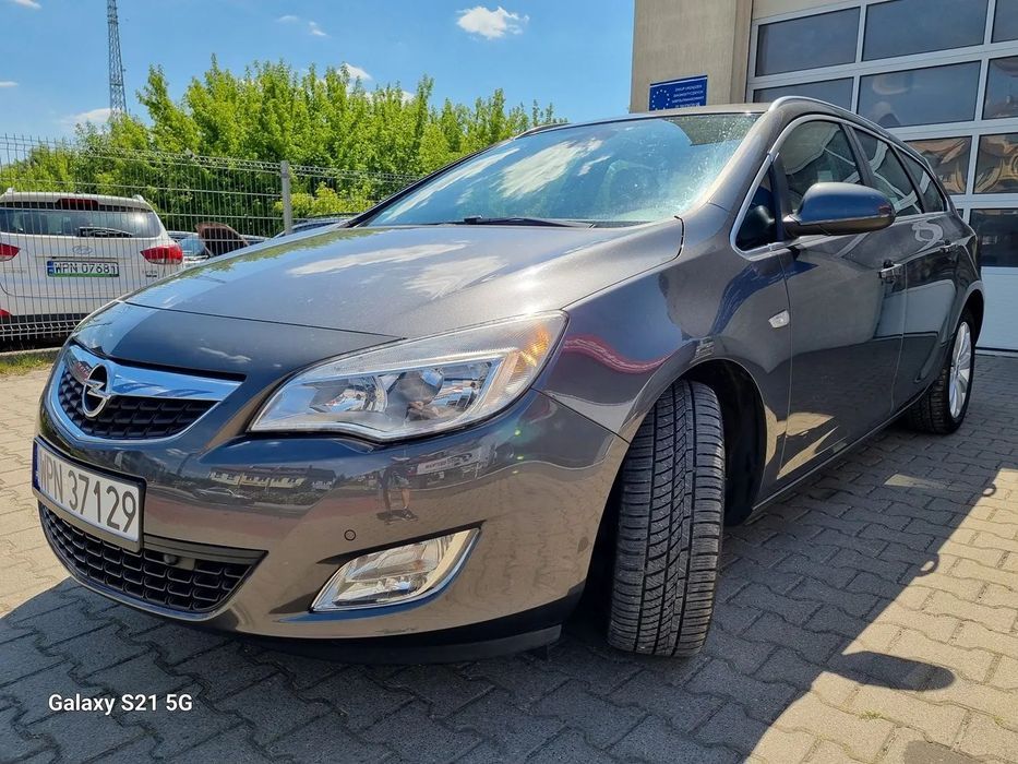 Opel Astra 1.4 Turbo Cosmo Navi Skóra Alu Zarejestrowana Gwarancja