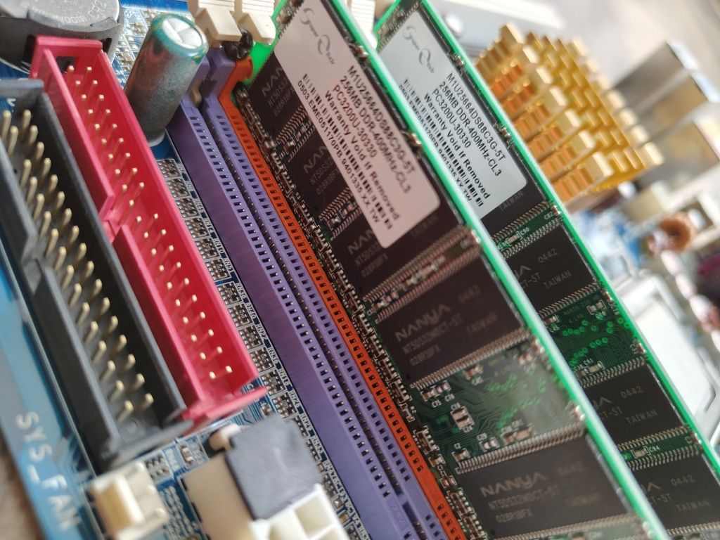 Płyta Gigabyte + procesor Intel + ram + chłodzenie