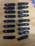 Scyzoryk Victorinox czarny oryginalny
