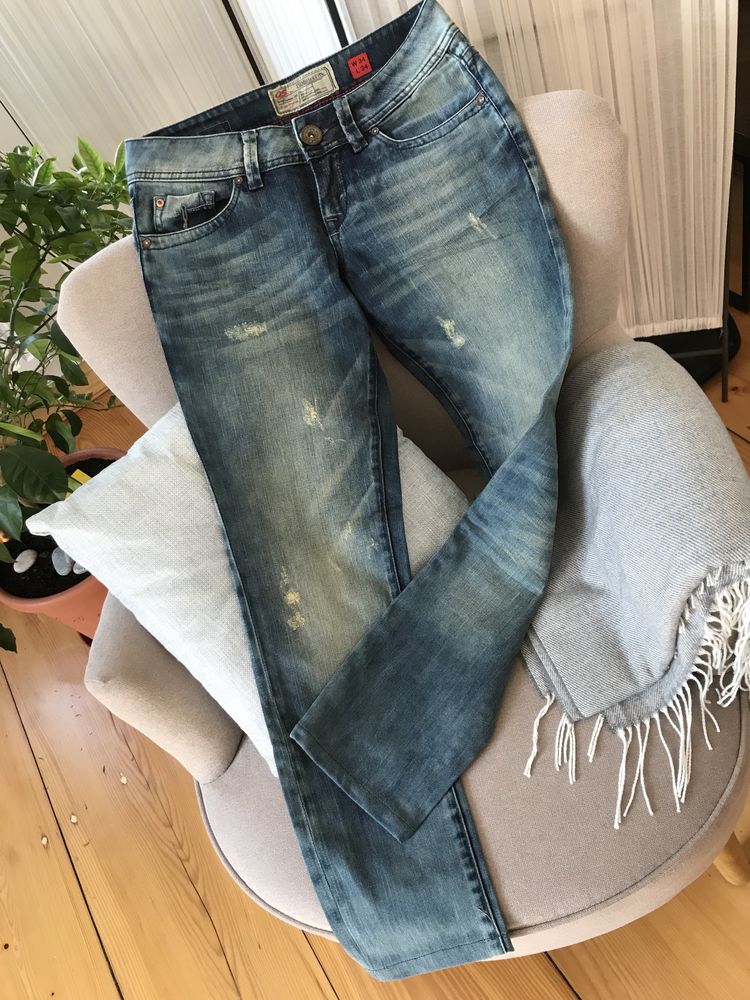 damskie jeansy s.Oliver xs