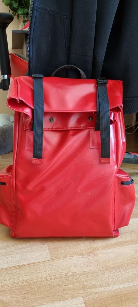 Рюкзак finick червоний в ідеальному стані
