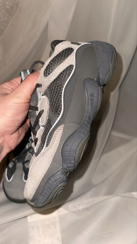 Кроссовки Adidas Yeezy boost 500