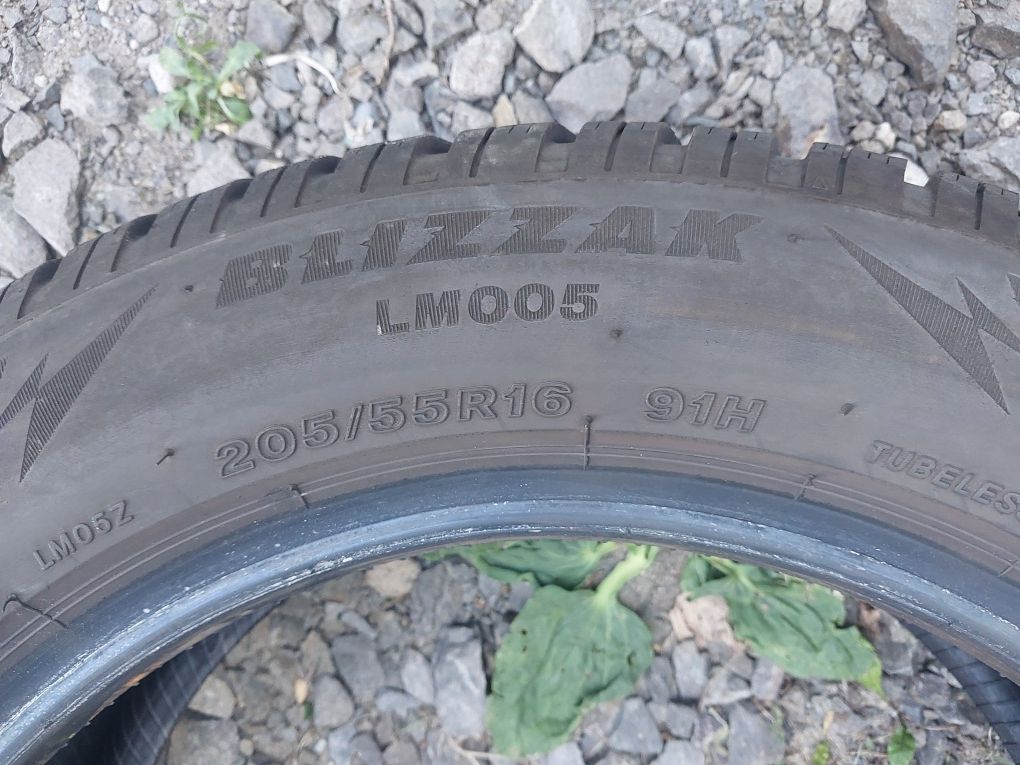 Bridgestone Blizzak LM005 205/55R16 91 H